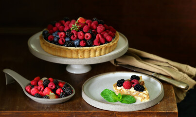 cake pie dessert with fresh berries