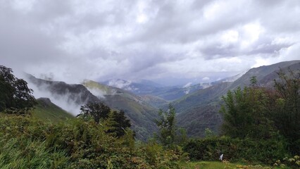 Fototapeta premium Pirineos centrales, Larrau i sierra de Irati
