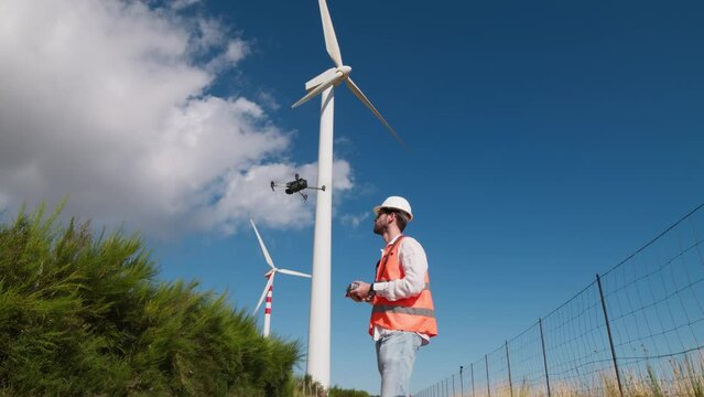 Drone verifies the adequacy of wind turbines 