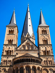 Fototapeta na wymiar Bonn Minster cathedral in Bonn, Germany