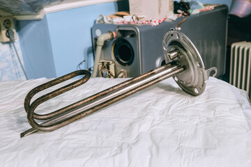 Heating element of an electric water heater