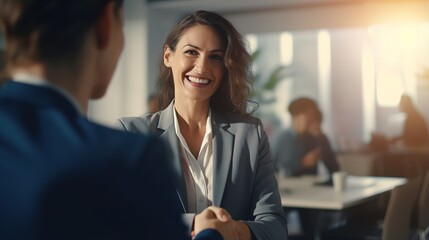 portrait of a smiling businesswoman meaning in office - obrazy, fototapety, plakaty
