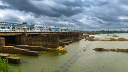 Obraz premium Landscape View of Barrage with Log gates.