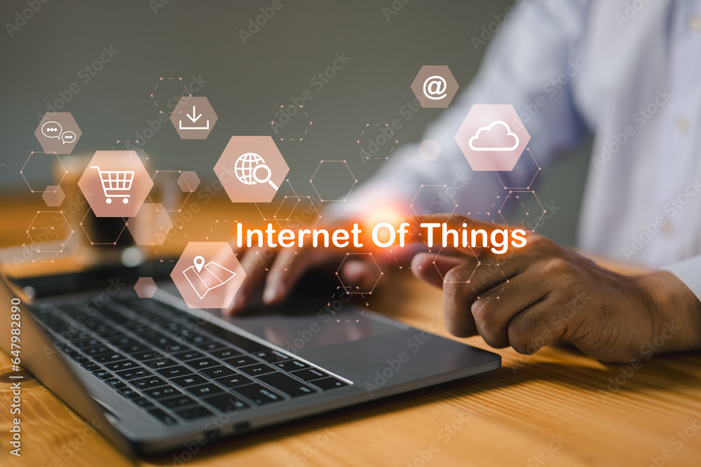 Aufkleber digital marketing media. E-commerce and online shopping concepts with icons. Internet of Things (IoT) concept, highlighting the interconnectedness of devices and services in the digital world.