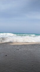 フィリピン　ボラガイ島　波打ち際