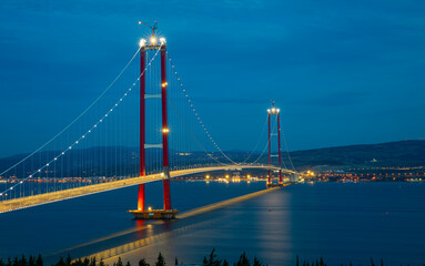 Obraz premium new bridge connecting two continents 1915 canakkale bridge (dardanelles bridge), Canakkale, Turkey