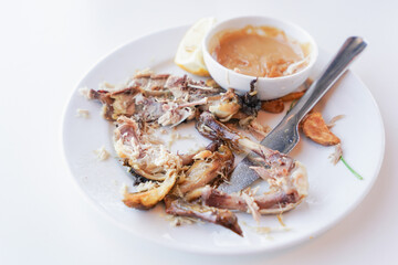 食べ残しイメージ