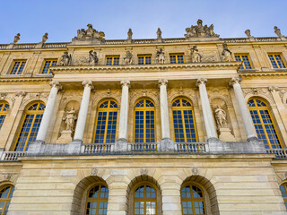 Fototapeta na wymiar Versailles Castle in Paris on a sunny day - travel photography in Paris France