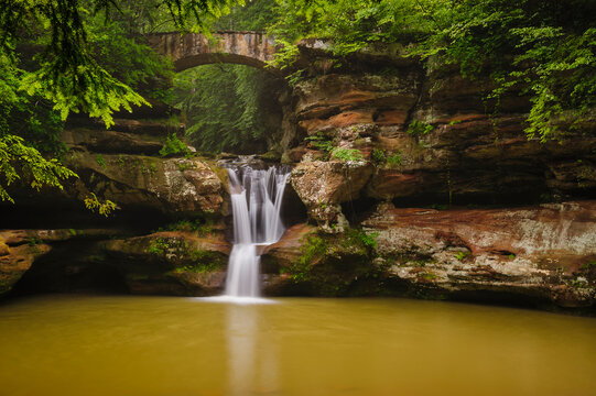 Upper falls hocking hills state park; Ohio united states of america