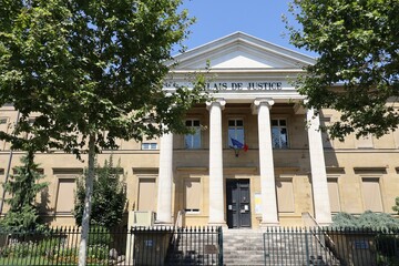 Le palais de justice, vue de l'extérieur, ville de Brive La Gaillarde, département de la Corrèze, France