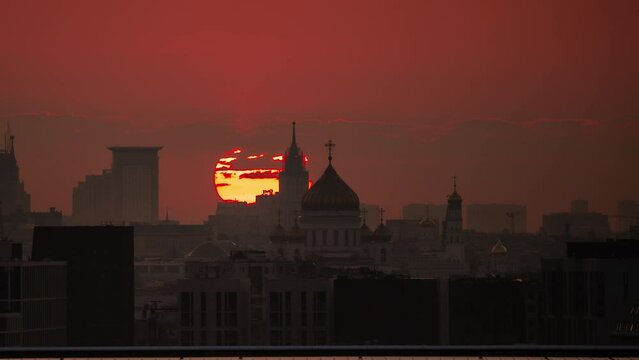 Summer time lapse moscow russia. Sunrise over the city. ProRes 422 LT 10 bit 4k