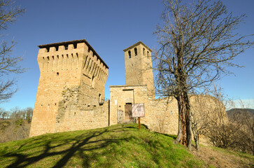 Obraz premium Il castello di Sarzano - Casina - Appennino - Reggio Emilia