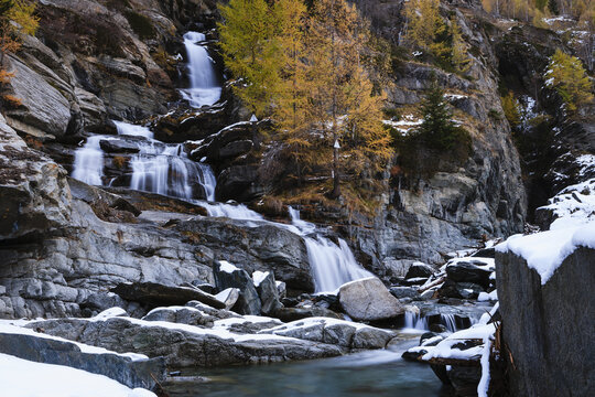 Lillaz Waterfall; Cogne, Italy