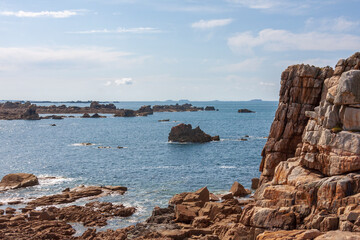 Felsen bei Le Gouffre, Bretagne,