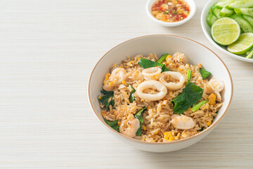 Fried rice with squid or octopus