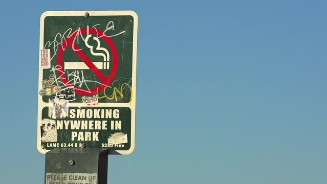 No Smoking Sign Park Blue Sky Graffiti Day