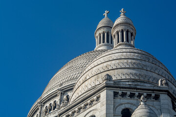 details of the architecture of Sacre Coeur de Paris