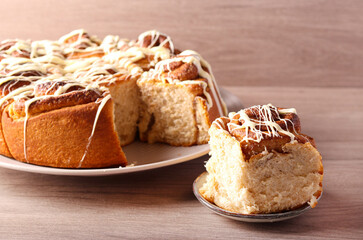 Cinnamon rolls cake, with icing,