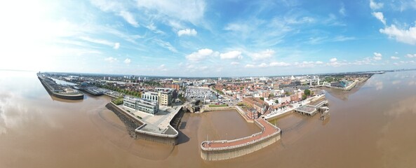 Naklejka premium Overhead drone photo looking down over the marina area of Kingston-upon-Hull, UK