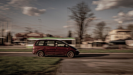 22 april 2023.Paning shot -car in motion with a blurred background.