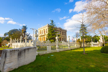 Kucuksu Pavilion (Kucuksu Kasri) Photo, Uskudar Istanbul, Turkiye