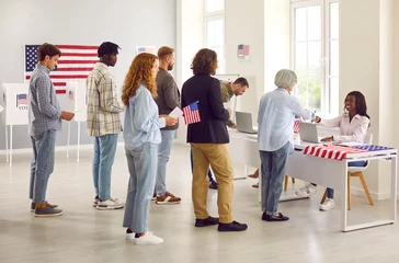 Deurstickers Diverse American citizens vote at presidential elections. Young and mature multiracial multiethnic people standing in line at polling station. Elections, democracy, United States of America concept © Studio Romantic