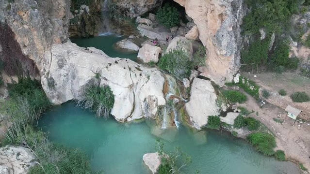 Atemberaubende Natur in der Umgebung Valencias - Die H&ouml;hle der Tauben