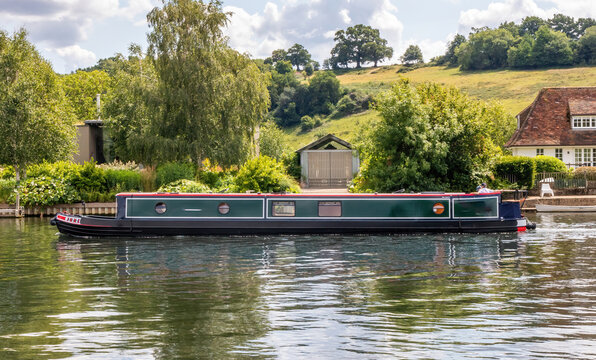Narrowboat on the River Thames at Hambleden
