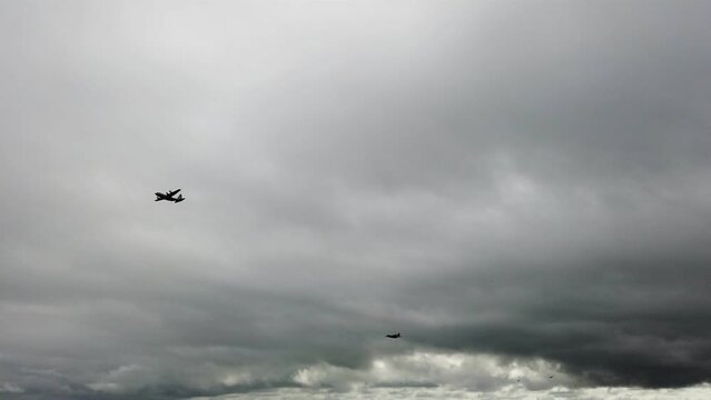 Operation Falcon Leap in the Netherlands, Military airplanes practice in flying low