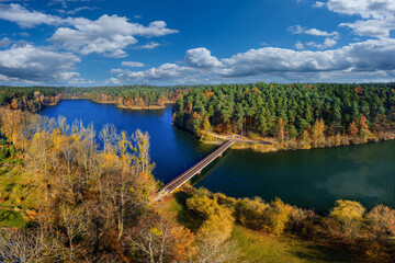 Jesień nad jeziorem Długim w Olsztynie