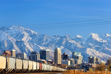 Majestic Salt Lake City: Panoramic 4K Image with Snow-Capped Mountain