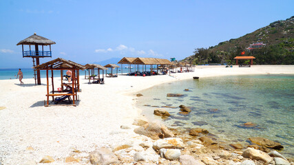 Double beach. The South China Sea. Swallow Island.