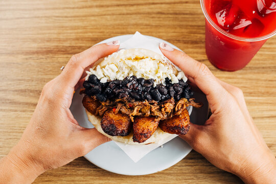 Venezuelan Arepa of pabell&oacute;n criollo