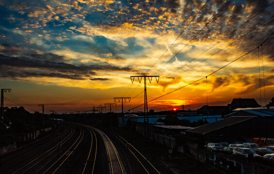 Sonnenuntergang an der Berliner  Br&uuml;cke in Essen, Germany