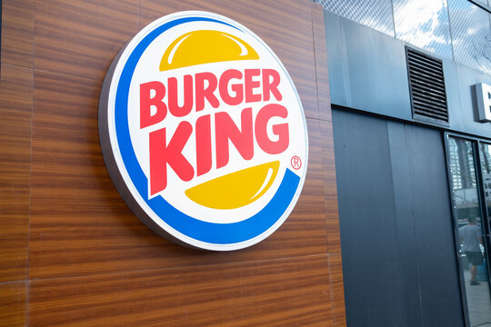 3,976 Burger King Sign Royalty-Free Images, Stock Photos & Pictures