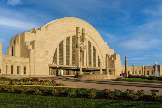Union Terminal home of Cincinnati natural History Museum Cincinnati Ohio