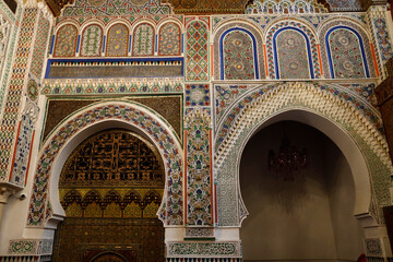 Fototapeta na wymiar Interior of Zawiya of Moulay Idriss II, Fes, Morocco