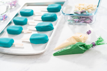 Mermaid cakesicles