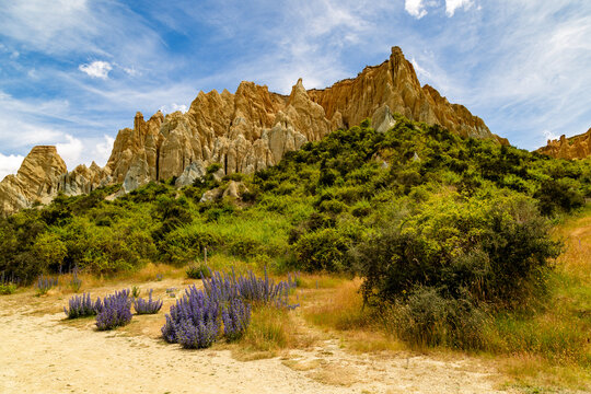 clay cliffs in Omarama