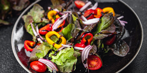 oak leaf salad tomato, onion, sweet pepper appetizer meal food snack on the table copy space food...