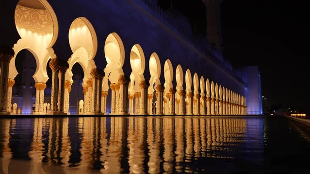 Ambiance of a grand mosque