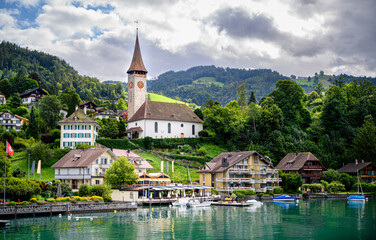 Obraz premium Hilterfingen Church on Lake Thun