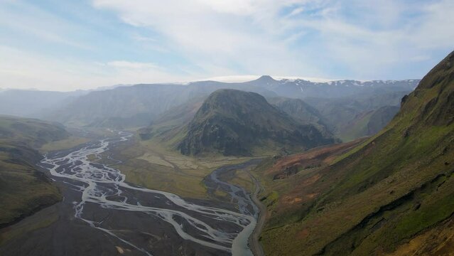 Thakgil in Iceland Flug mit Drohne 1