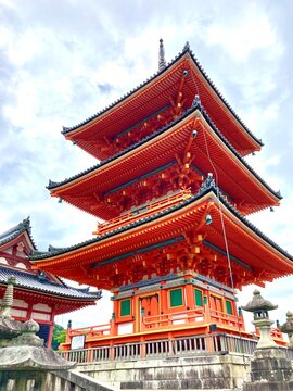 Kiyomizu-dera