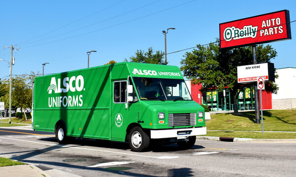 Green Alsco Uniforms Vehicle, Wilmington, North Carolina, USA