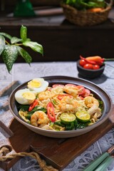 Mee Kari or Curry Mee is an Asian dish originated from the Asean Country like Malaysia, Singapore and Thailand. Usually eat for lunch . It is a diet version