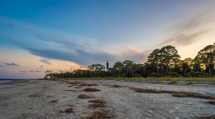 Fototapeta premium Hunting island lighthouse at sunset