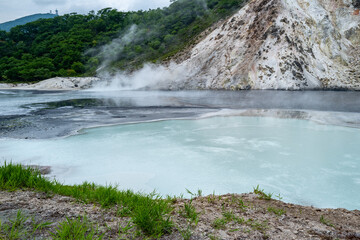 登別温泉　大湯沼
