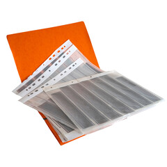 pochettes de films négatifs format 135 sur fond transparent