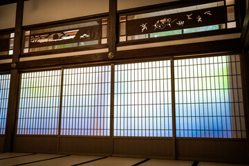 福井 永平寺の和室を彩る美しい障子の光